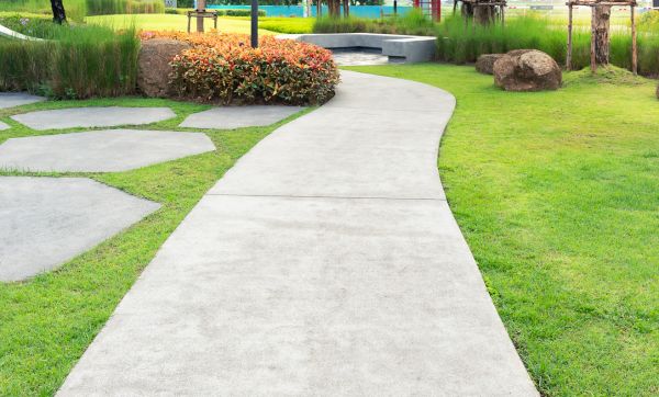 Concrete Sidewalk Installation in Visalia